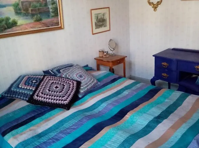 Bed & Breakfast Foggy Island *